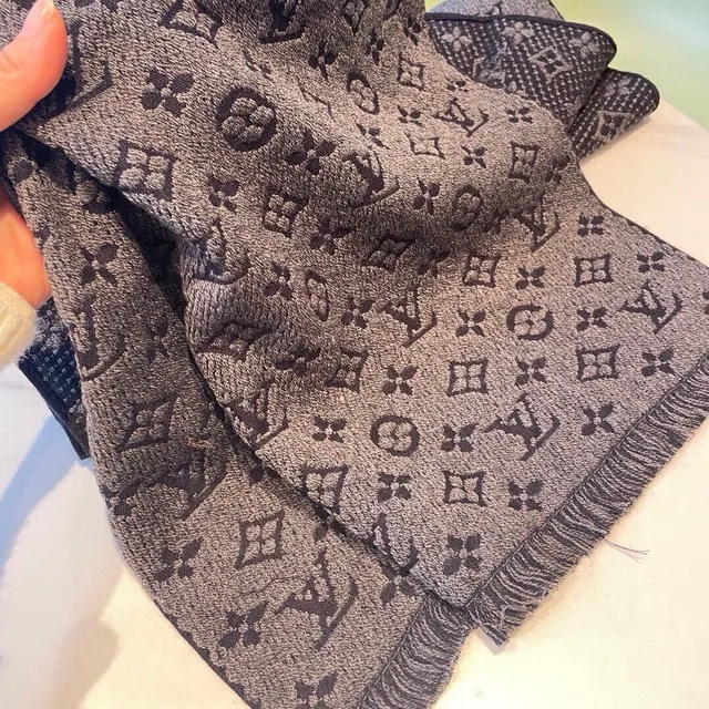 Louis Vuitton Écharpe Gris Noir Monogramme Jacquard Tonal Cachemire Foncé 9