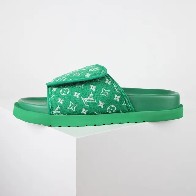 Louis Vuitton Green White Platform Sole Monogrammed Fabric Strap Slippers 9