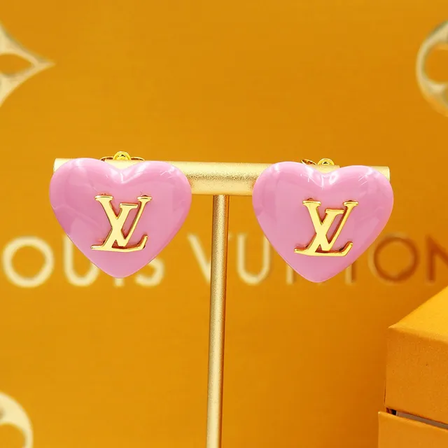 Louis Vuitton boucles d'oreilles en forme de cœur en émail rose brillant et ton doré avec monogramme LV Monogram 6