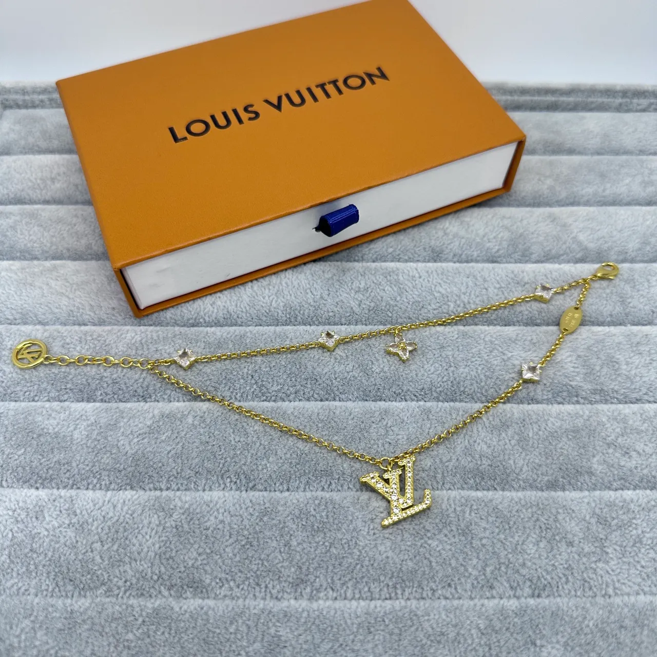 Louis Vuitton Iconic Monogram Pendant Gold Silver Pavé-Crystal Square-Cut Accent Necklace 3