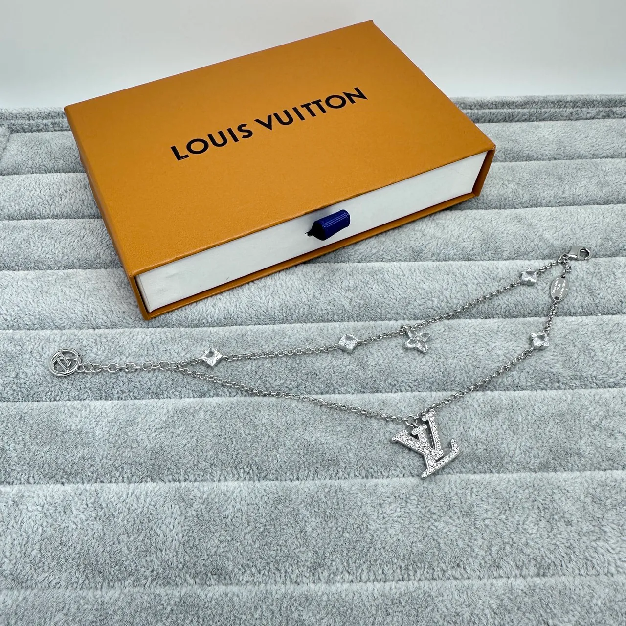 Louis Vuitton Iconic Monogram Pendant Gold Silver Pavé-Crystal Square-Cut Accent Necklace 4