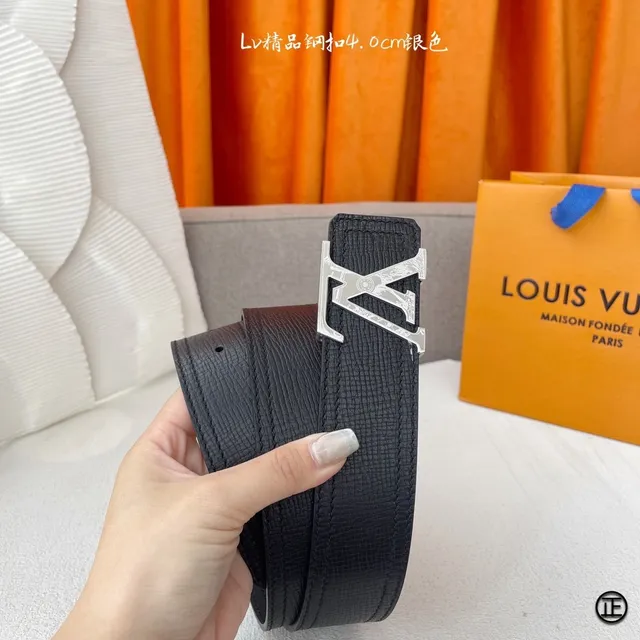 Louis Vuitton Initiales Black Silver Textured Leather Belt 12