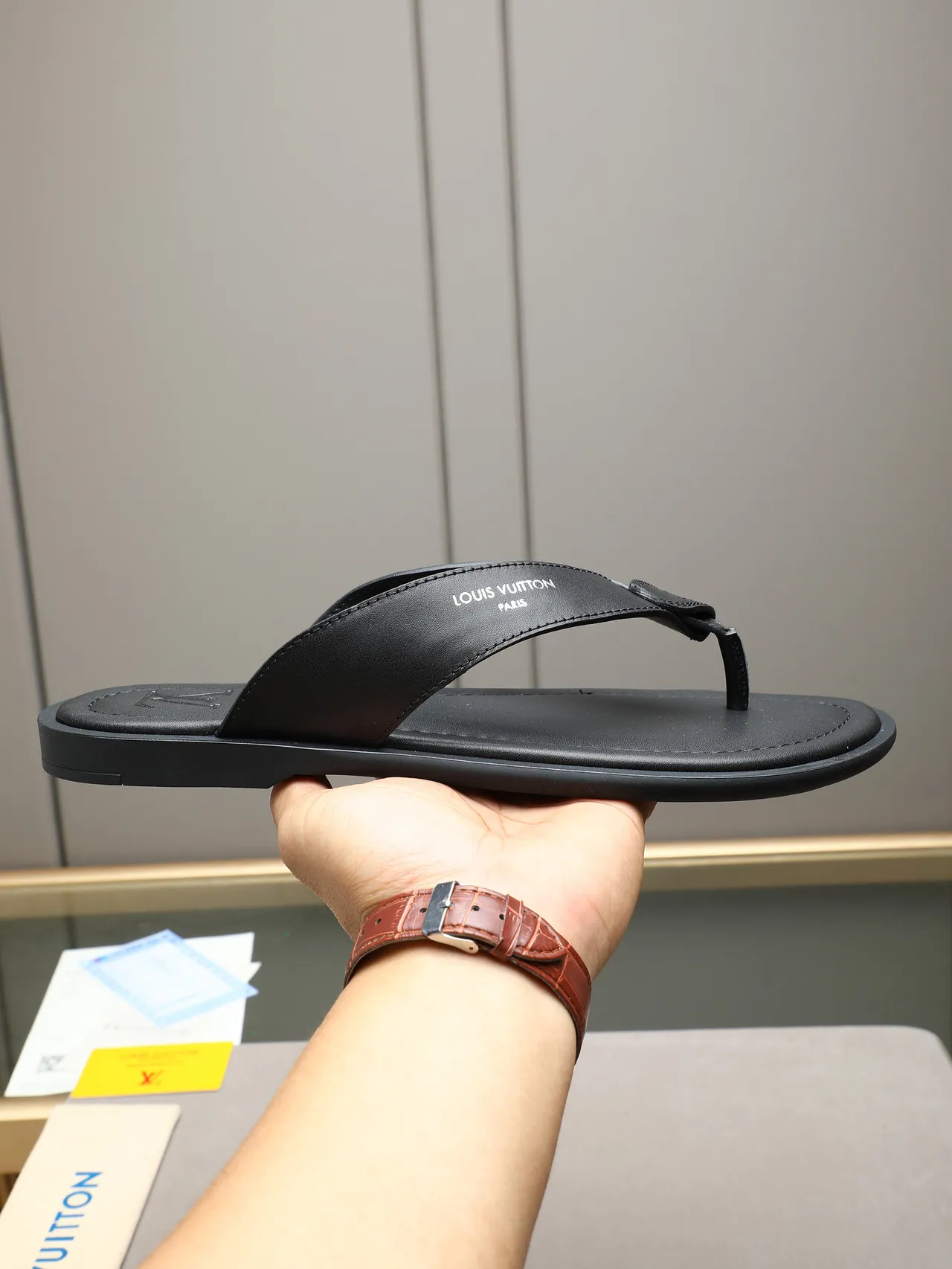 Louis Vuitton Leather Thong Flip-Flop Slippers 12