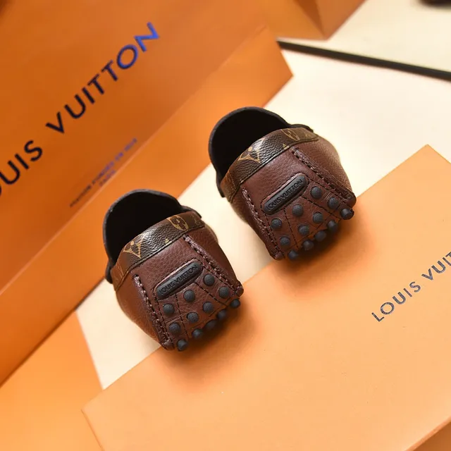 Louis Vuitton Loafer Marron Or Cuir Pébiblé Col Monogram-Trimmed Loafer 2
