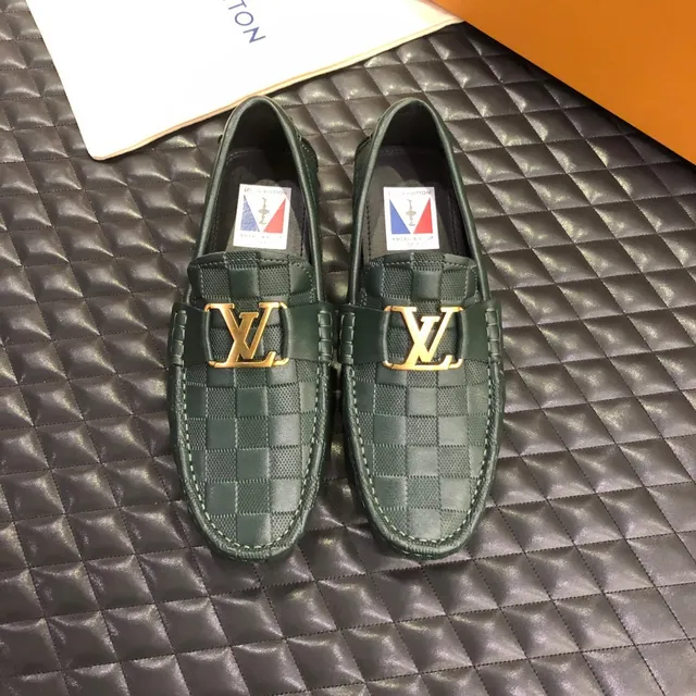 Louis Vuitton Mocassin Vert Or Cuir Matelassé Boucle LV Mocassin 2