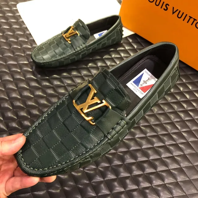 Louis Vuitton Mocassin Vert Or Cuir Matelassé Boucle LV Mocassin 3