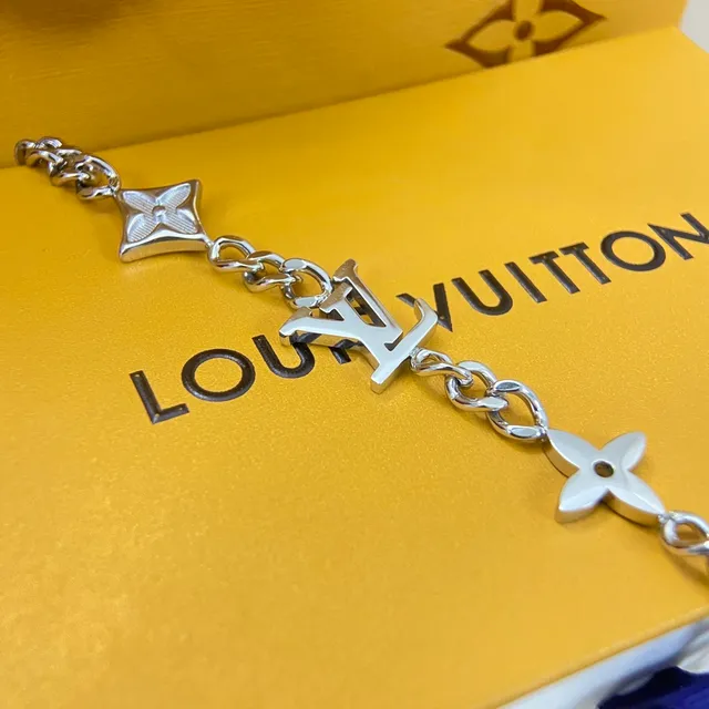 Louis Vuitton Logo Charm Curb Chain Silver Bracelet 4