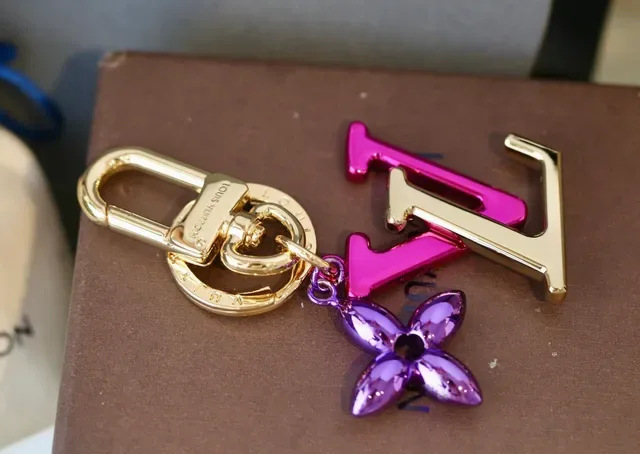 Louis Vuitton LV Flower Gold Purple Metallic Enamel Jewelry 7