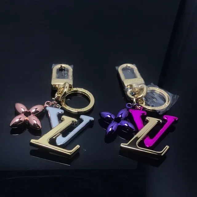 Bracelet Louis Vuitton LV Fleur Dorée Violette Métallique Monogramme Quatre Pétales Charm 6