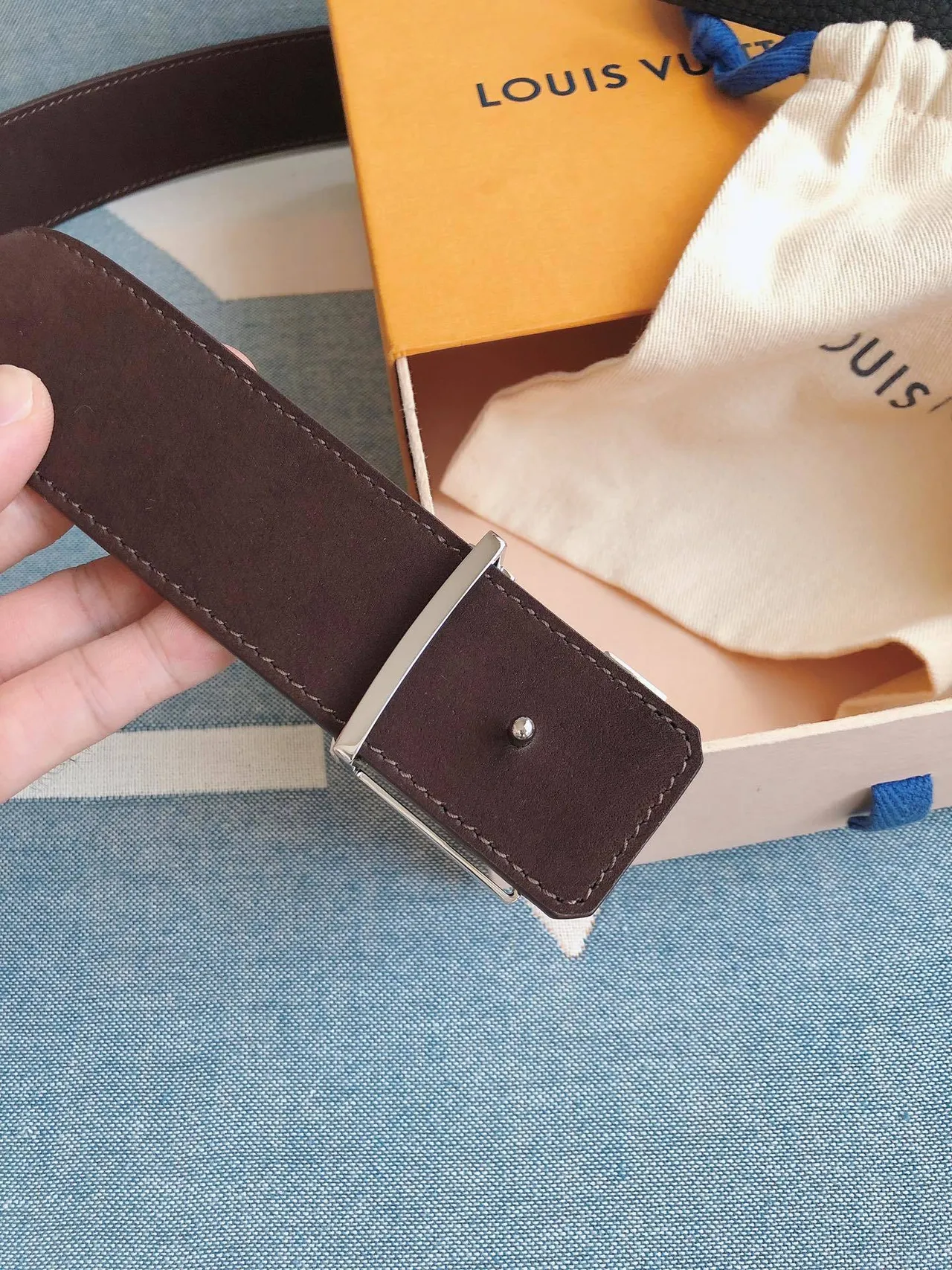 Louis Vuitton LV Initiales Blue Pebbled Leather Belt 6