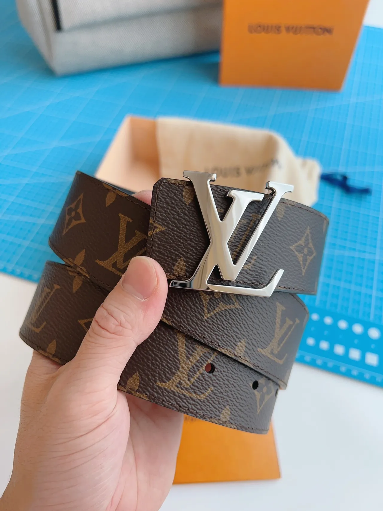 Louis Vuitton LV Initiales Brown Black Reversible Monogram Canvas Polished Silver-Tone Buckle Leather Belt 2