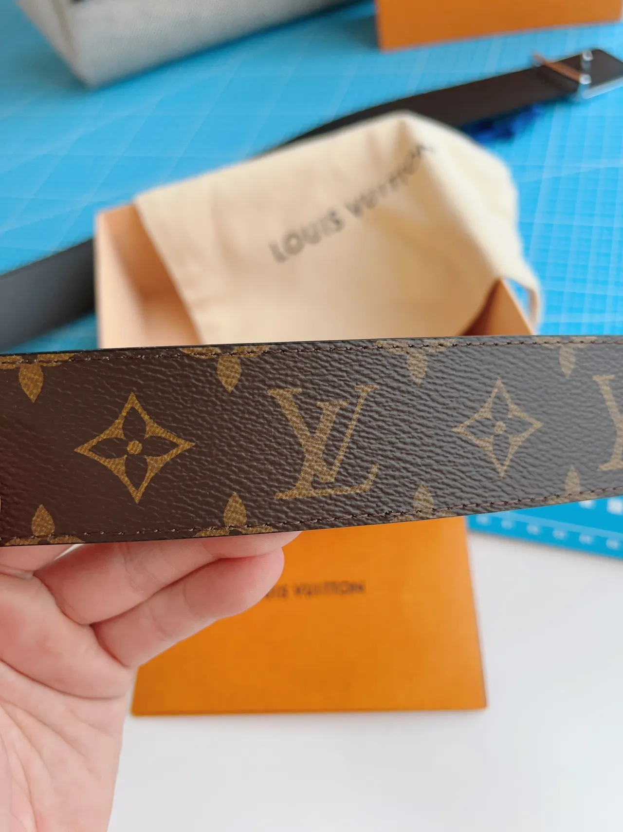 Louis Vuitton LV Initiales Brown Black Reversible Monogram Canvas Polished Silver-Tone Buckle Leather Belt 4