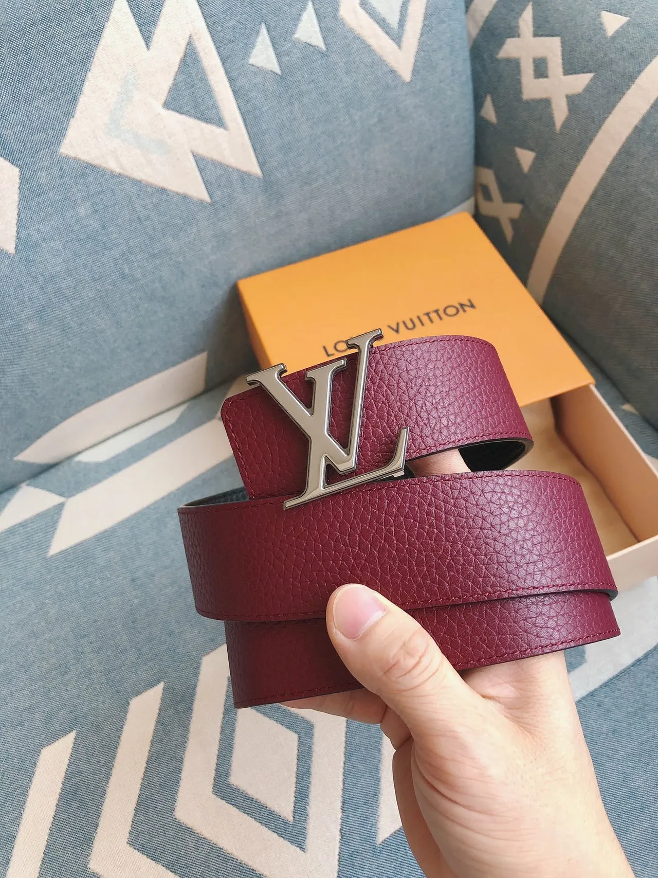 Louis Vuitton LV Initiales Burgundy Pebbled Leather Belt 6