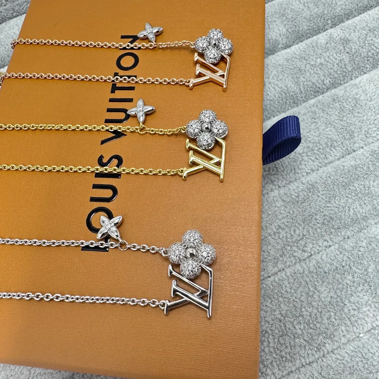 Louis Vuitton LV Monogram Flower Pavé Crystal Necklace 4