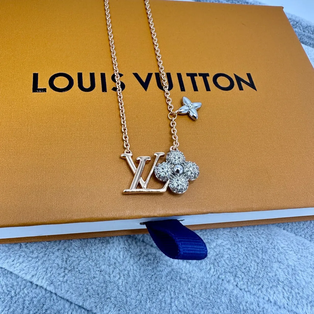 Louis Vuitton LV Monogram Flower Pavé Crystal Necklace 6