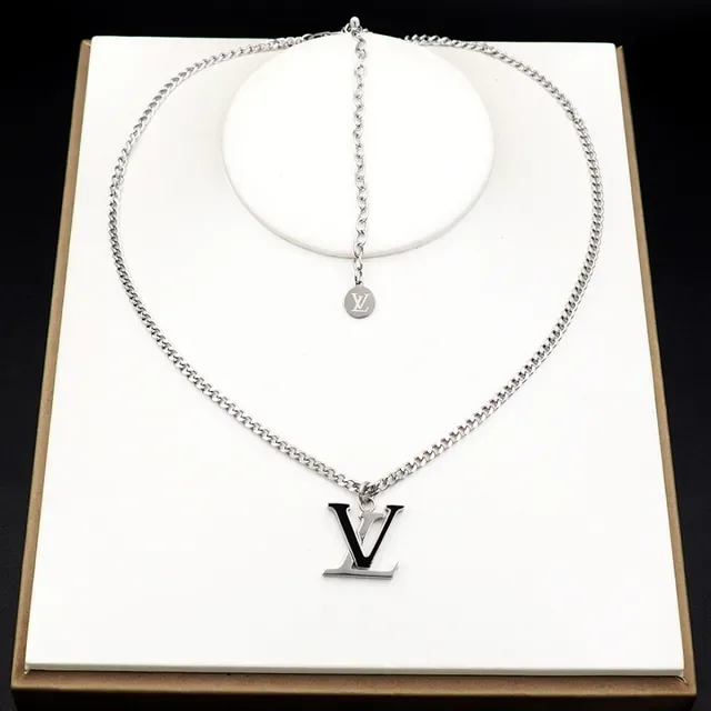 Louis Vuitton LV Monogram Silver Curb Chain Necklace 8