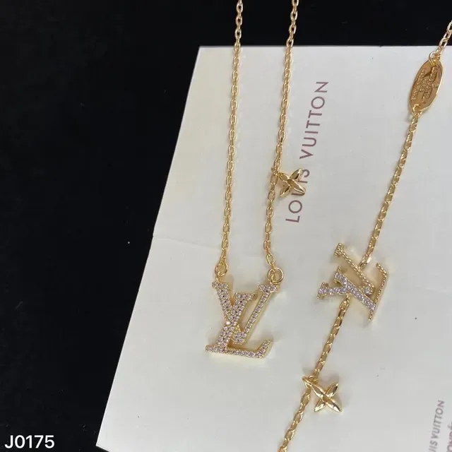 Louis Vuitton LV Monogram Star Gold Transparent Chain Pavé Crystal Necklace 2