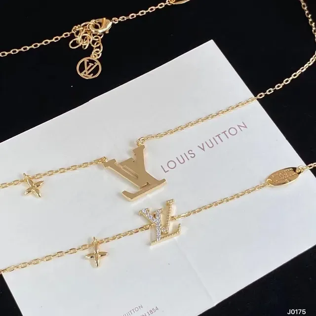 Louis Vuitton LV Monogram Star Gold Transparent Chain Pavé Crystal Necklace 3