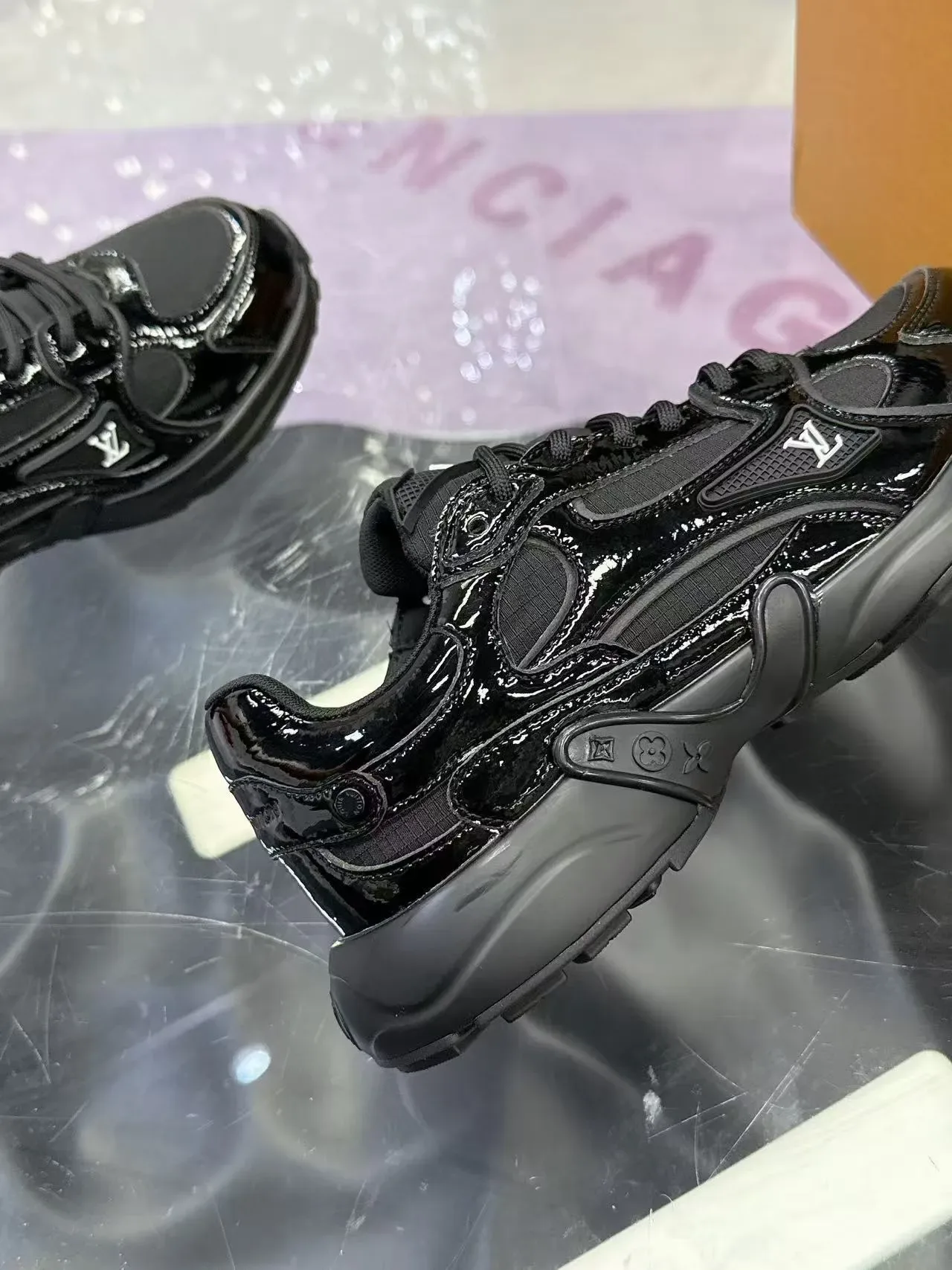Louis Vuitton LV Trainer Chaussures Noires Paneles Cuir Patenté Glossy Malla Matte/TPU Overlays Chunky 5