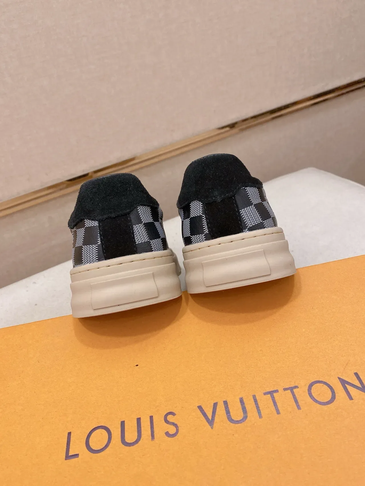 Louis Vuitton LV Trainer Black Gray Low-Top Checkerboard Paneling Lifestyle Sneakers 3