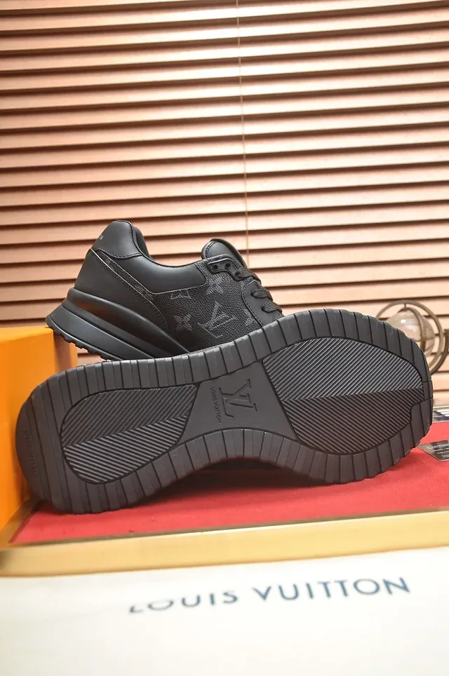 লুইস ভিটন LV Trainer কালো Monogram চামড়া স্কাল্প্টেড রাবার সোল লাইফস্টাইল স্নিকার্স 3