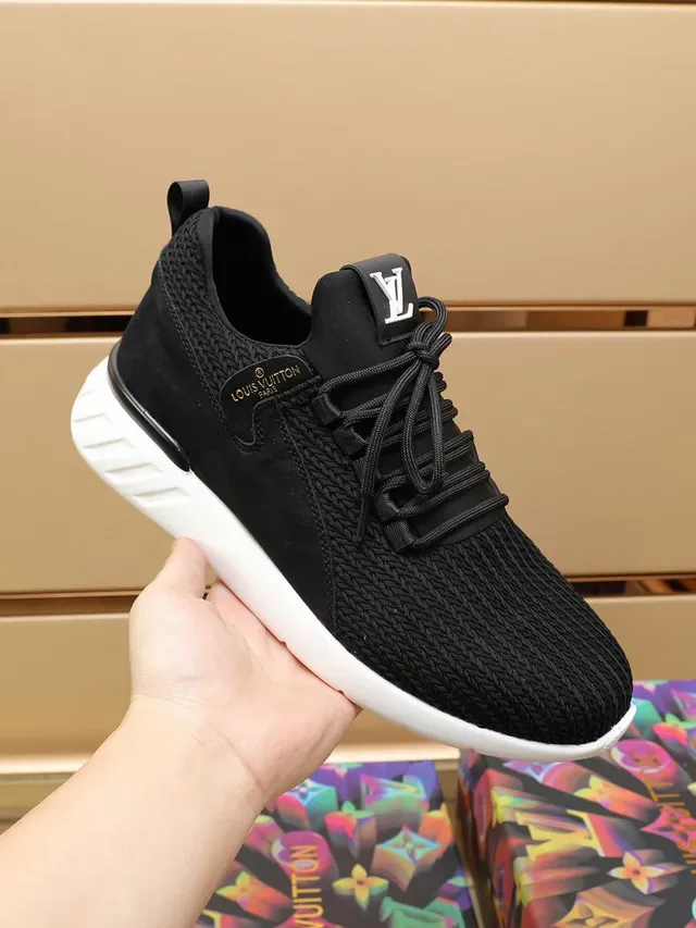 Louis Vuitton LV Trainer Noir Blanc Tricô Supérieur Monogramme Sneakers Lifestyle 2