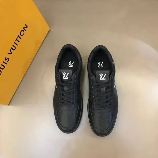 Louis Vuitton LV Trainer Black White Smooth Leather Upper Perforated Toe Cap Lifestyle Sneakers 9