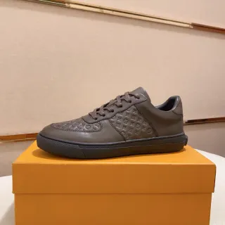 Louis Vuitton LV Trainer Monogram Empreinte Marrón Lifestyle Sneakers