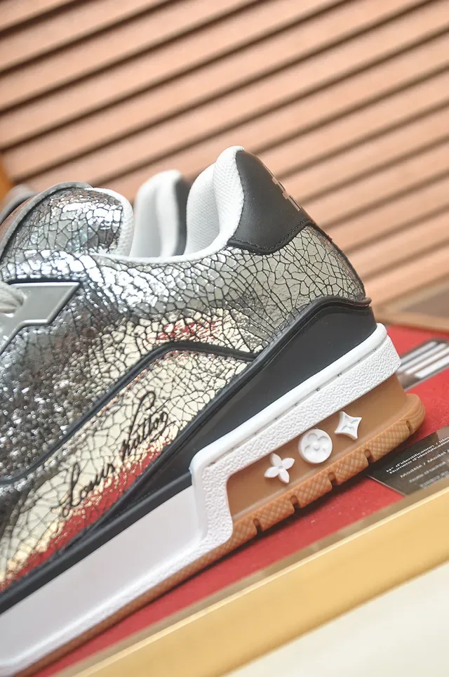 Louis Vuitton LV Trainer Silver White Metallic Crackle Leather Midsole Lifestyle Sneakers 2