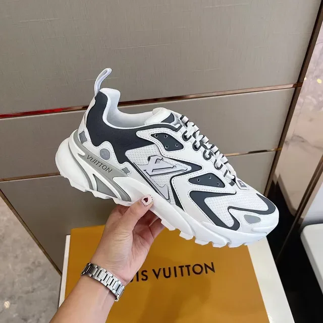 Louis Vuitton LV Trainer Branco Preto Sola Gráficos Inspirados na Chama Camadas Tênis Chunky 5