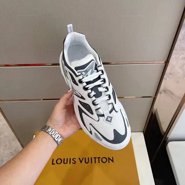 Louis Vuitton LV Trainer Branco Preto Sola Gráficos Inspirados na Chama Camadas Tênis Chunky 6