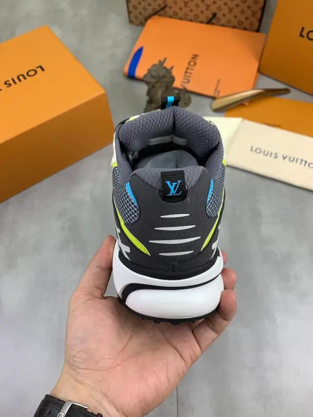 Louis Vuitton LV Trainer حذاء رياضي كيونكي أبيض أسود كعب شبكي وطبقة اصطناعية 3