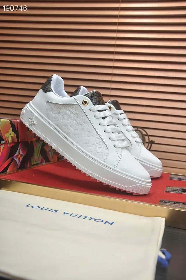 Louis Vuitton LV Trainer White Brown Leather Upper Embossed Monogram Side Panels Lifestyle Sneakers 7