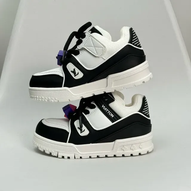 Louis Vuitton LV Trainer White Gray Chunky Sole Layered Overlays Lifestyle Sneakers 14