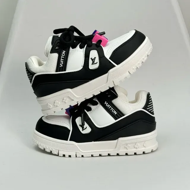 Louis Vuitton LV Trainer White Gray Chunky Sole Layered Overlays Lifestyle Sneakers 15