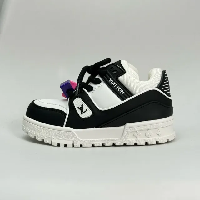 Louis Vuitton LV Trainer White Gray Chunky Sole Layered Overlays Lifestyle Sneakers 16