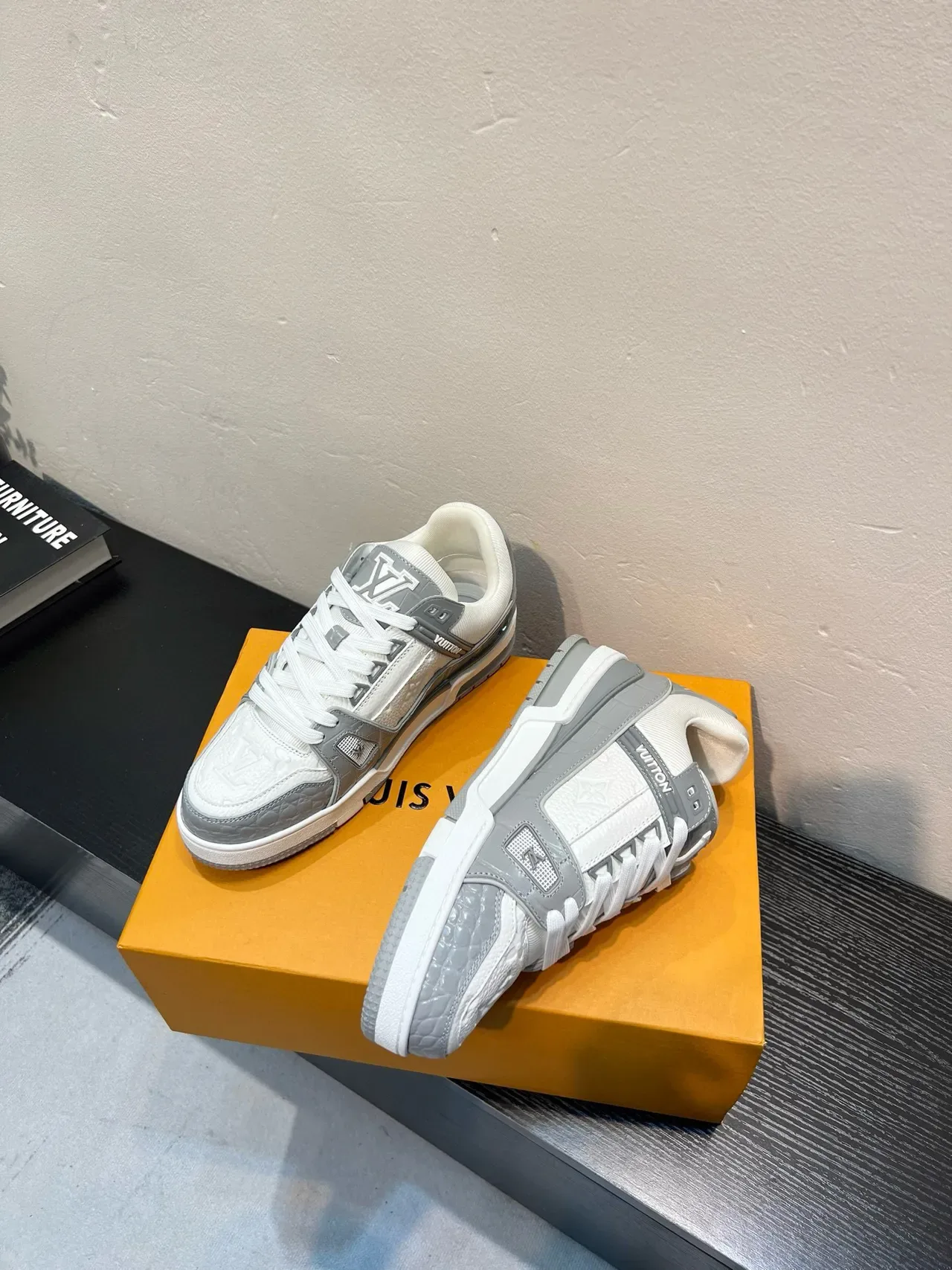Louis Vuitton LV Trainer White Gray Monogram Leather Crocodile-Embossed Panels Lifestyle Sneakers 4