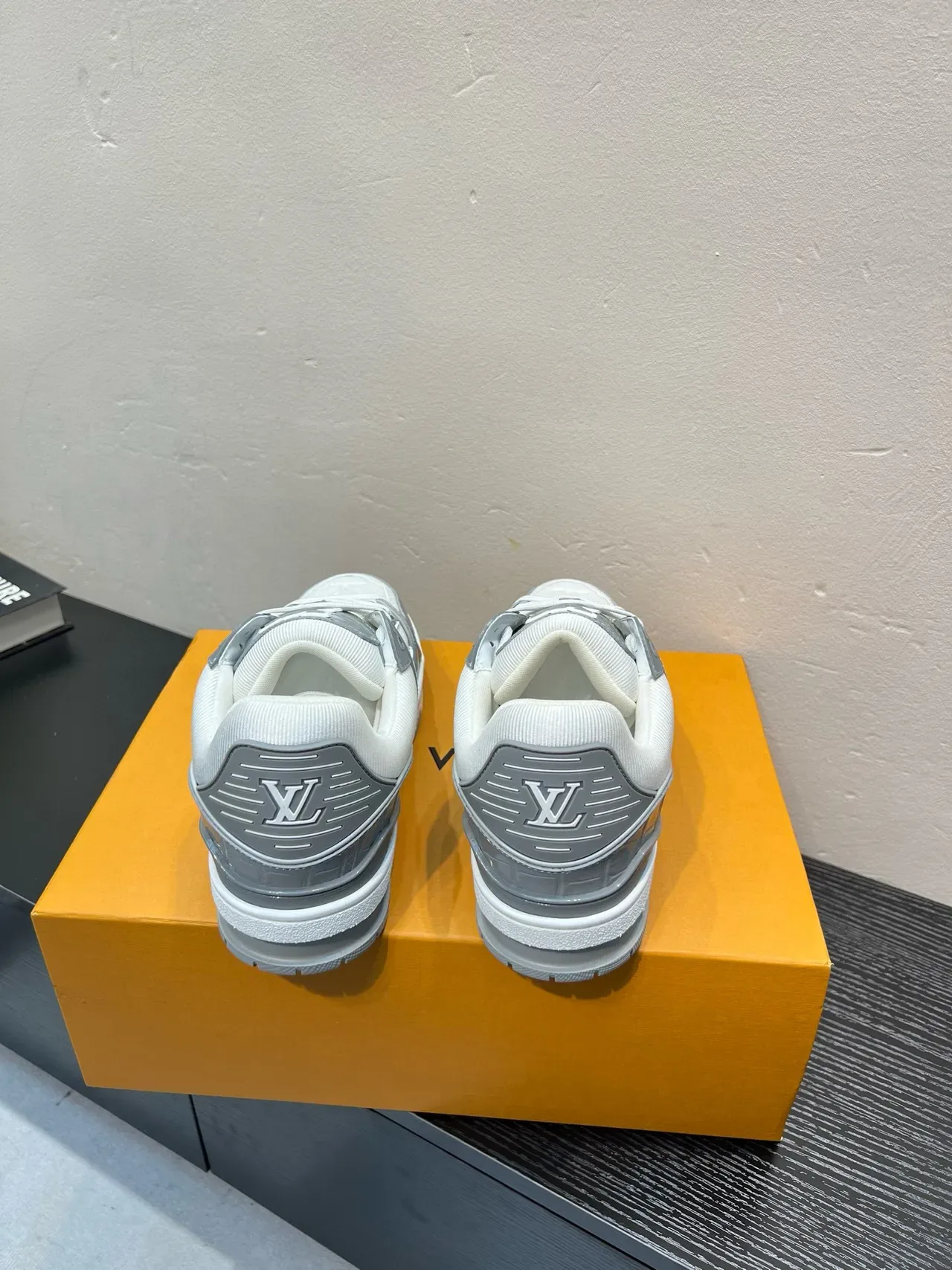Louis Vuitton LV Trainer White Gray Monogram Leather Crocodile-Embossed Panels Lifestyle Sneakers 9
