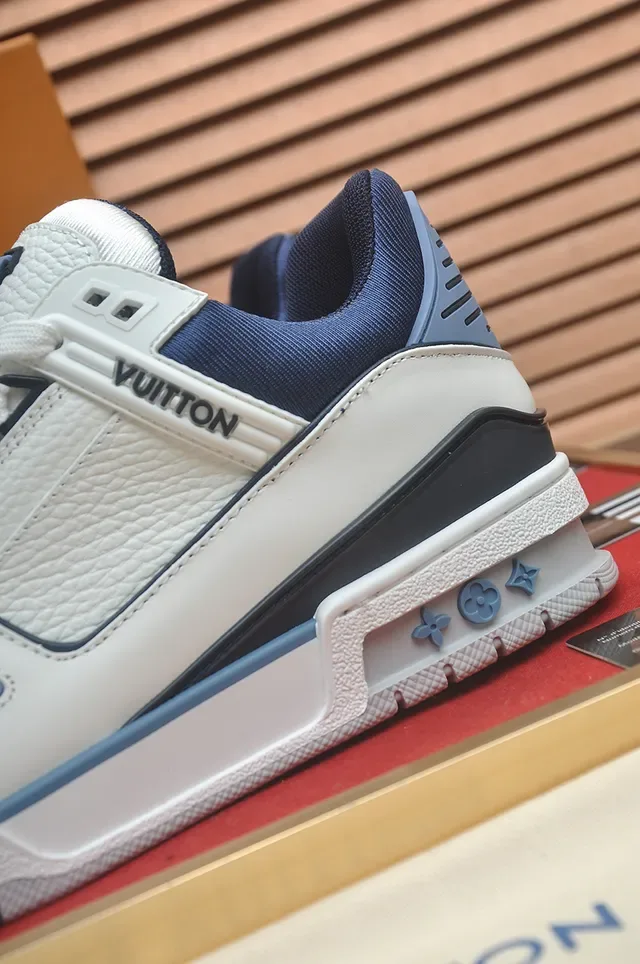 Louis Vuitton LV Trainer White Navy Structured Layered Midsole Leather And Textile Upper Lifestyle Sneakers 2