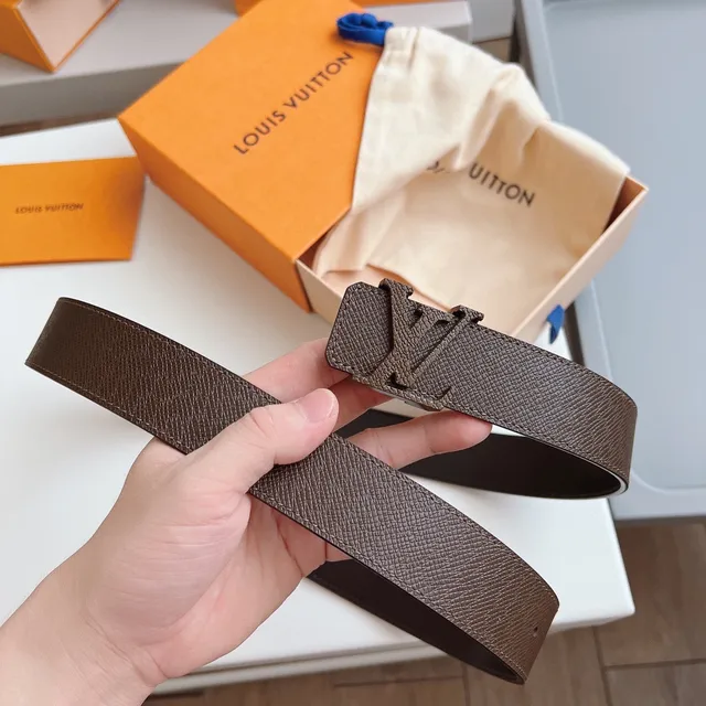 Louis Vuitton LV Twist Marron Noir Boucle Epi Cuir Texturé 4
