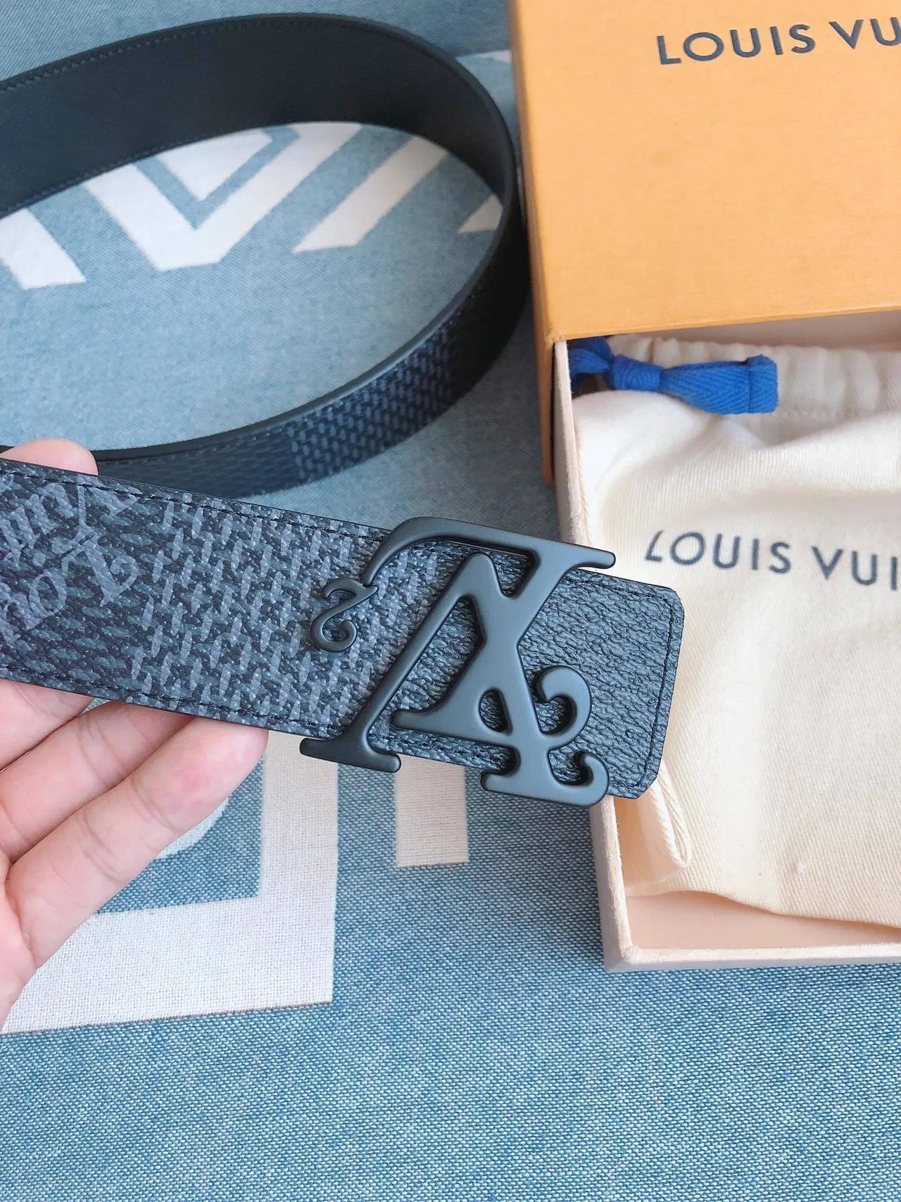 Louis Vuitton LV² Textured Blue-Gray Leather Belt 6