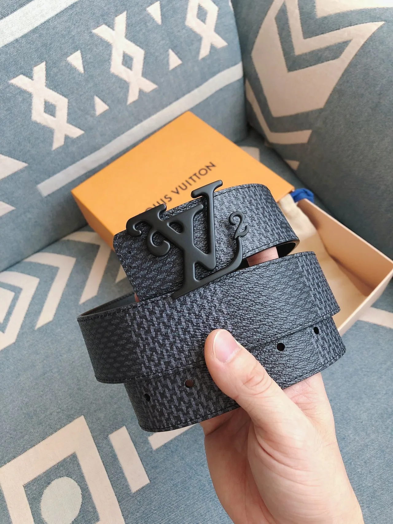 Louis Vuitton LV² Textured Blue-Gray Leather Belt 7
