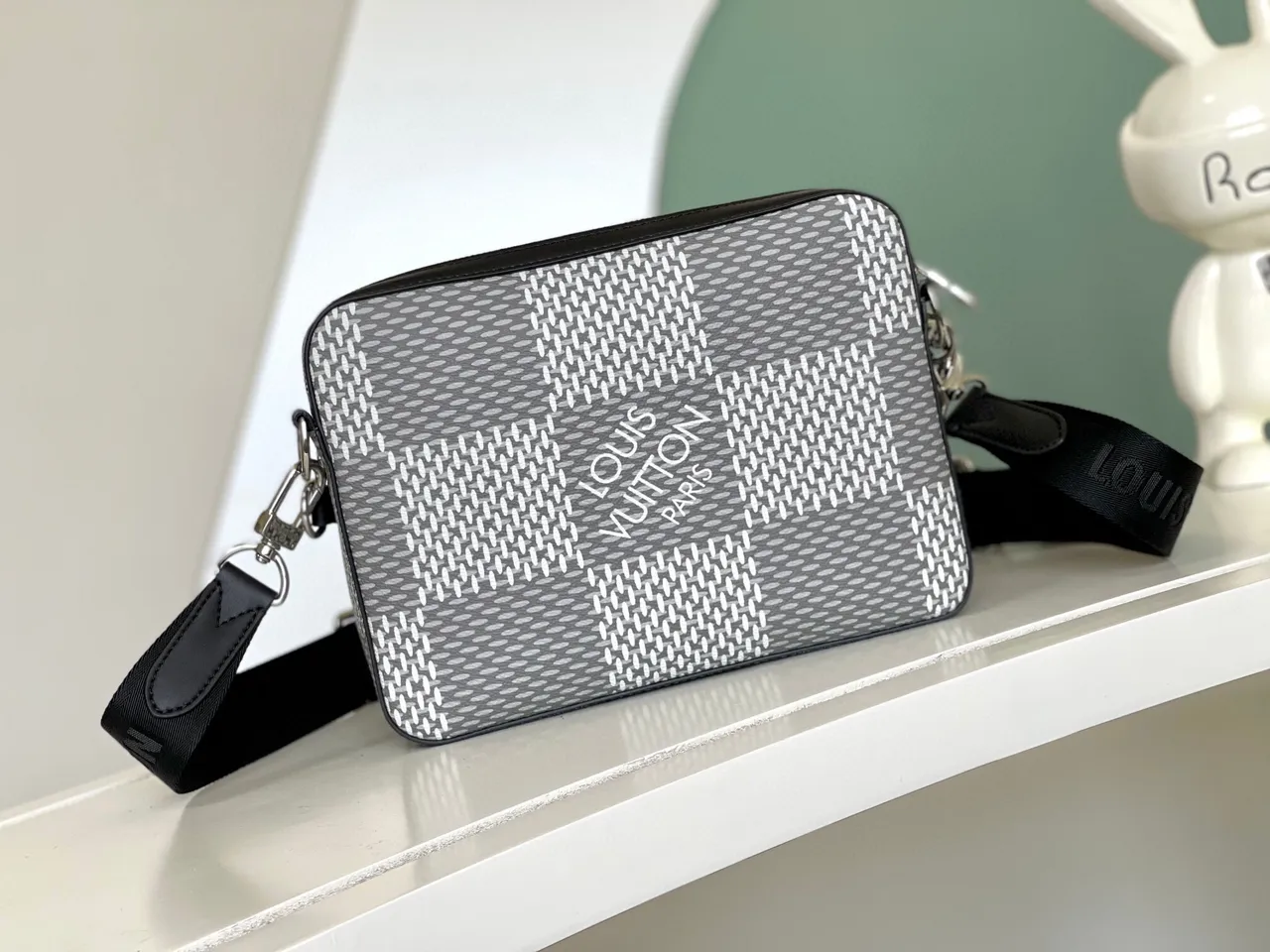 Louis Vuitton Messenger Gray Black Damier Graphite Checkered Canvas Messenger Bag 4