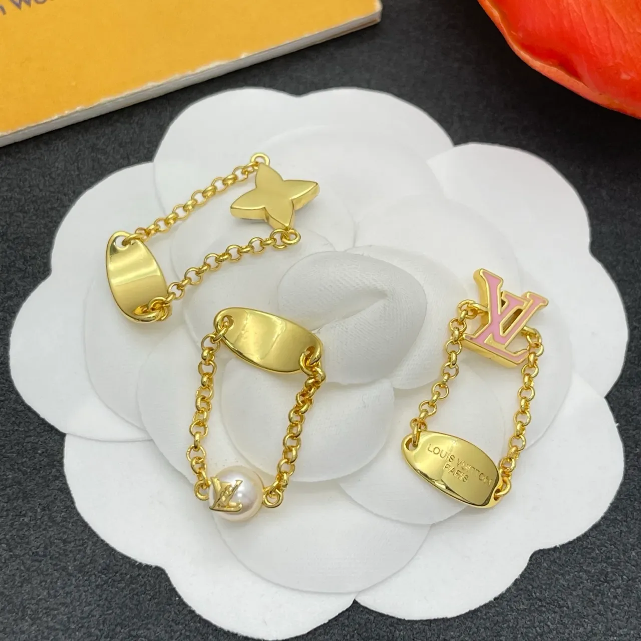 Louis Vuitton Monogram and Flower Motif Gold-Tone Chain Rings 4