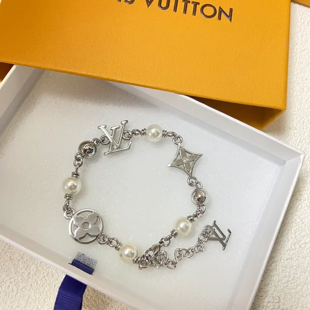 Louis Vuitton Monogram Charm Pearl Beaded Chain Bracelet 6
