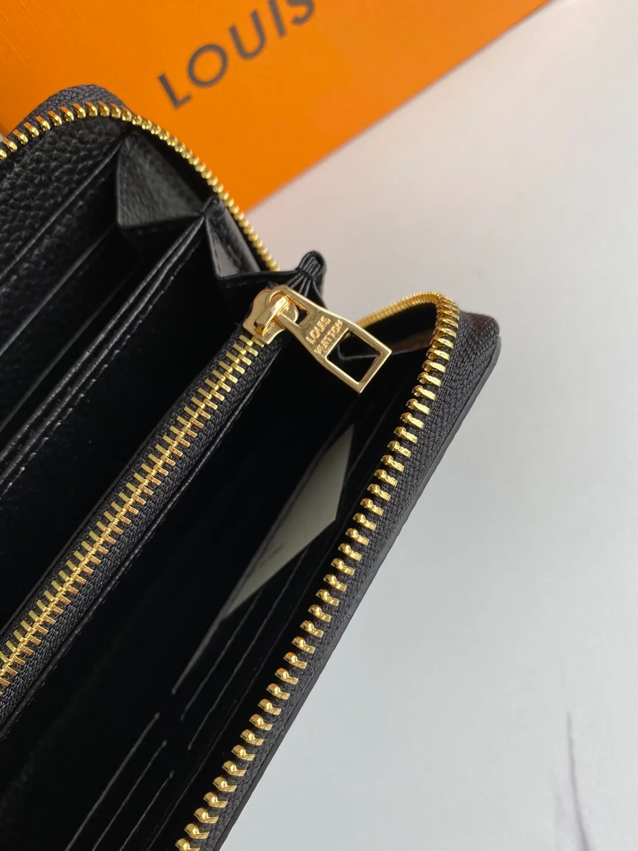 Louis Vuitton Monogram Empreinte Black White Leather Zip-Around Closure Long Wallet 2