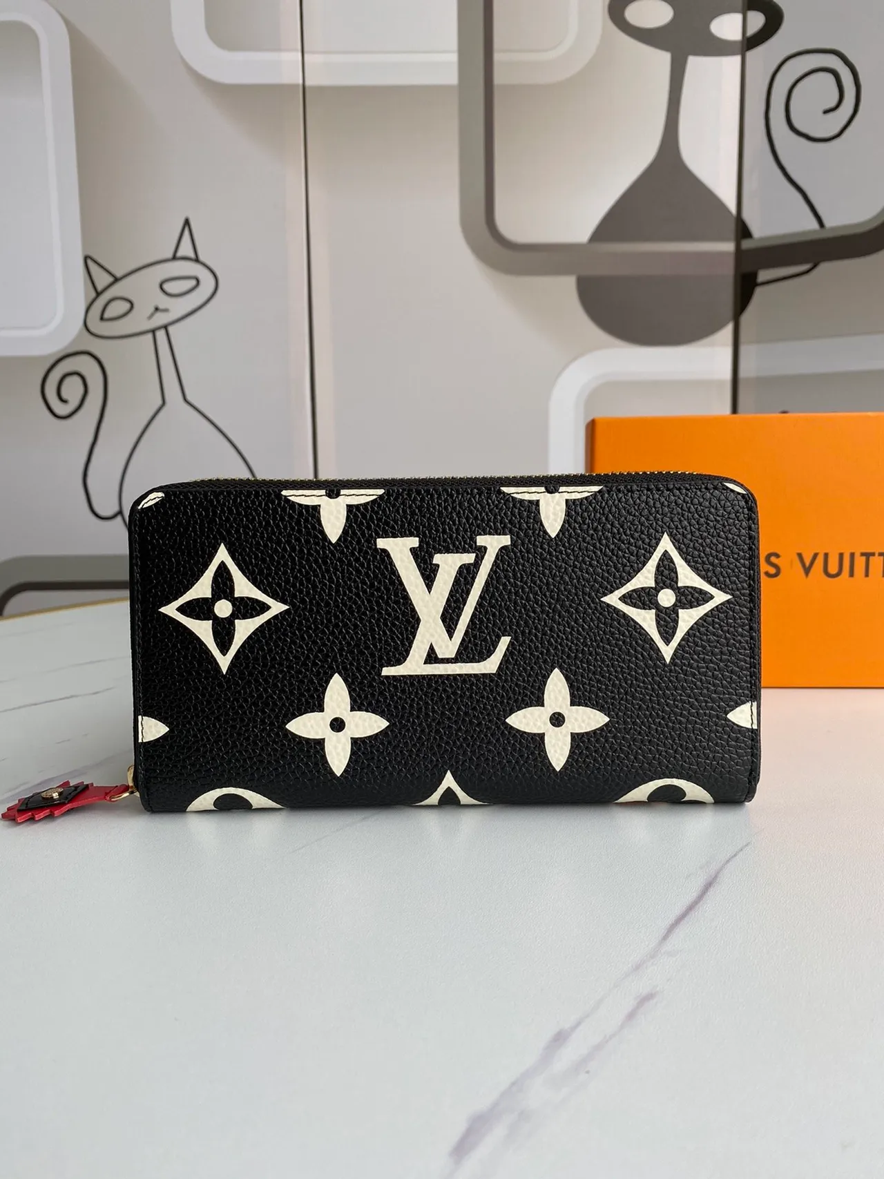Louis Vuitton Monogram Empreinte Black White Leather Zip-Around Closure Long Wallet 8