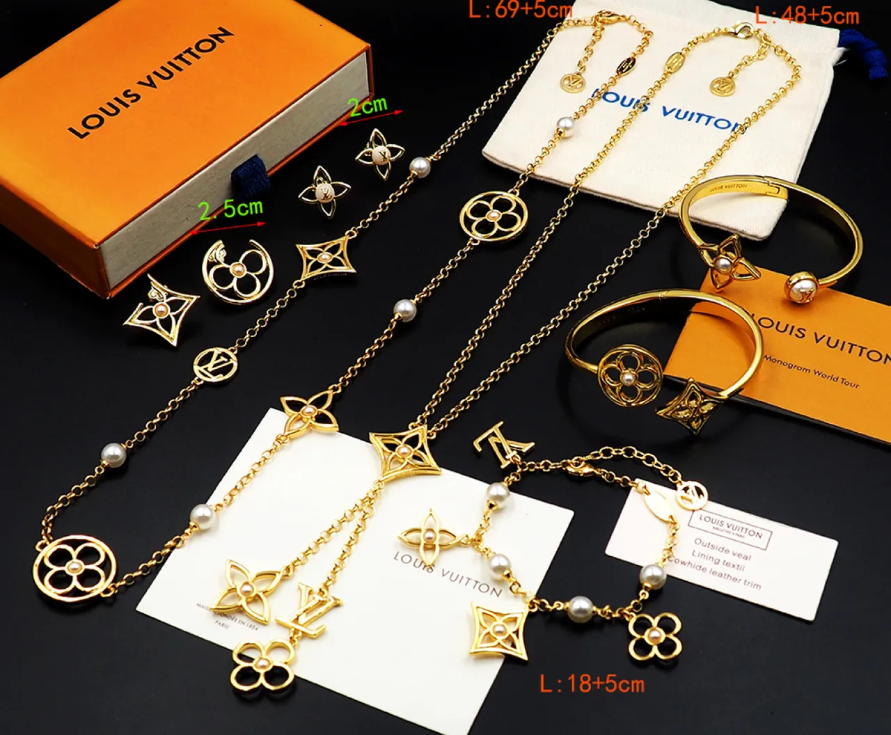 سوار مفتوح Louis Vuitton بزهرة المونوغرام ودامييه كواتريفول 5