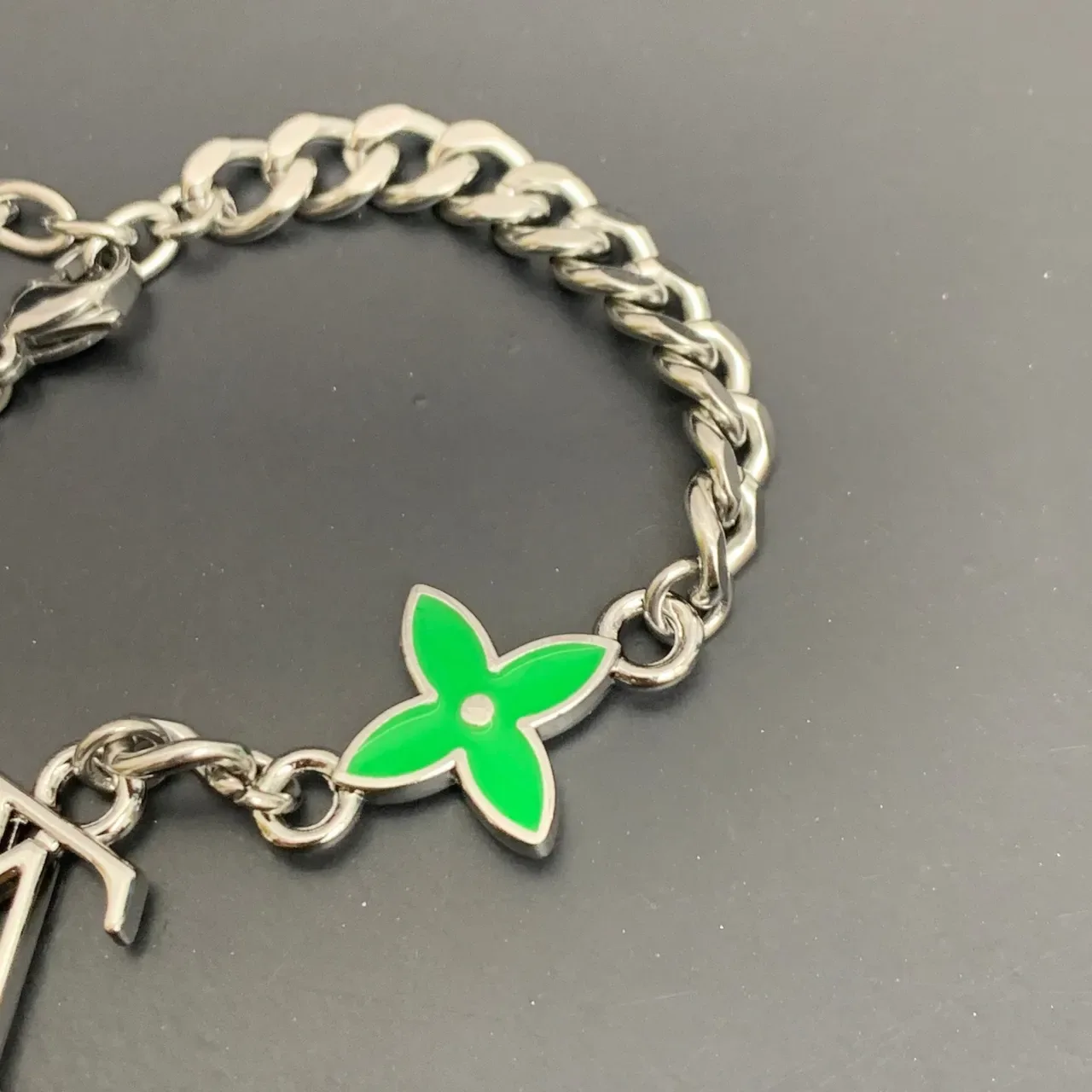 Louis Vuitton Monogram Flower Enamel Chain Bracelet 6