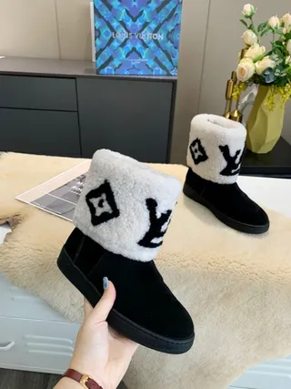 Louis Vuitton Monogram Shearling Black White Monogrammed Cuff Suede Upper Ankle Boots 4